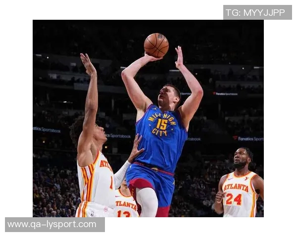 约基奇对阵鹈鹕表现惊艳近15场比赛12次三双助掘金战绩优异