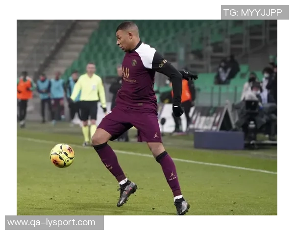 迪萨西本赛季无法租借罗马里昂巴黎FC收到通知